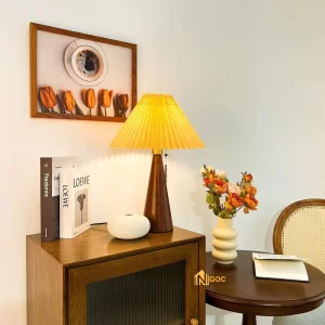 ĐÈN ĐẾ GỖ PHONG CÁCH BẮC ÂU