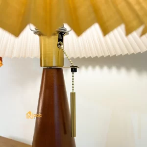 ĐÈN ĐẾ GỖ PHONG CÁCH BẮC ÂU